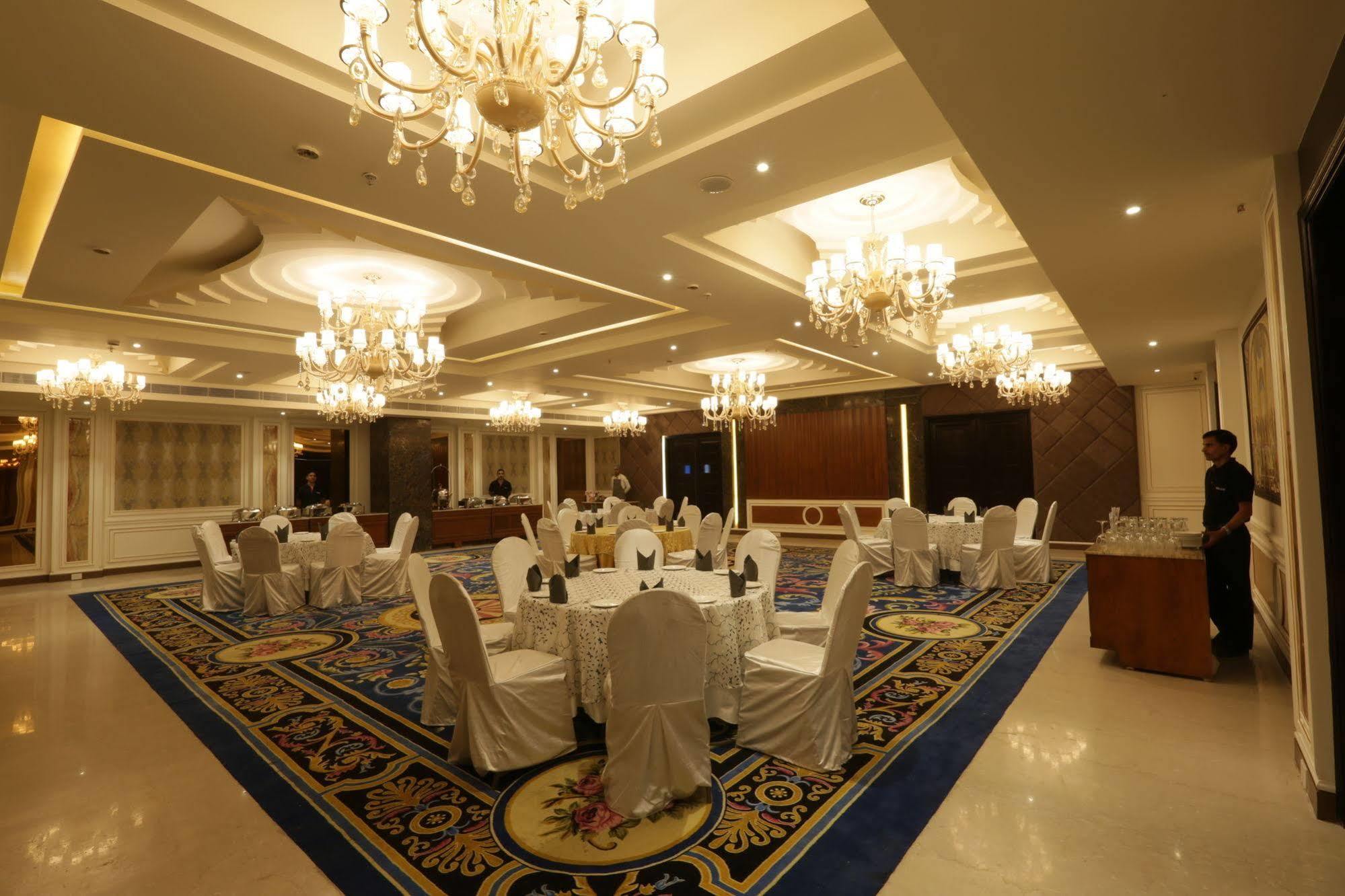 Ramada Encore Jalandhar Dış mekan fotoğraf